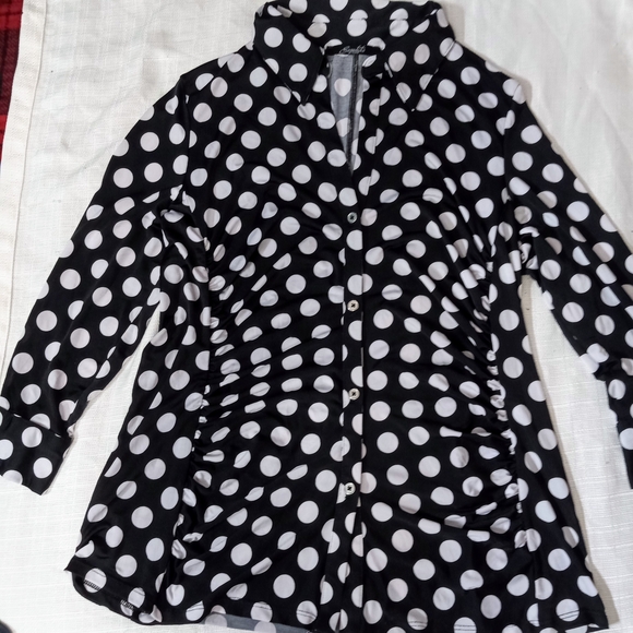 Essentials by Milano Black and White Button Down Shirt - Picture 1 of 6